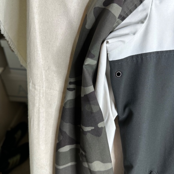 MEN'S HOLLISTER CAMOUFLAGE FULL ZIP HOODED JACKET SIZE MEDIUM - Picture 9 of 9